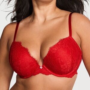 Victoria Secret Bombshell Push Up Underwire Bra 
Red Lace - Adds 2 Cup Sizes EUC